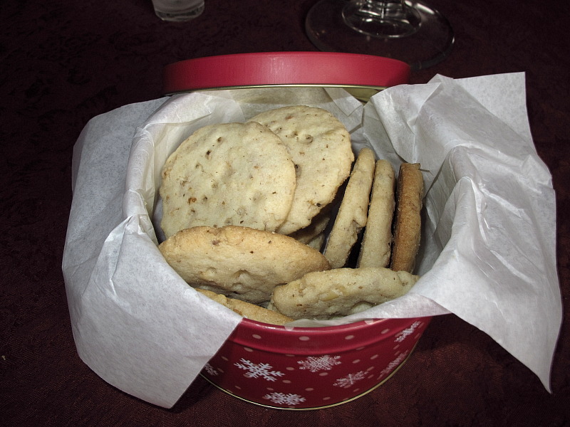Walnut Shortbread Cookies